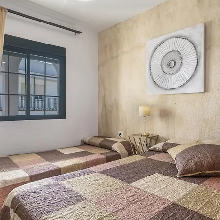 Piso A 50 Metros De La Playa Apartamento *